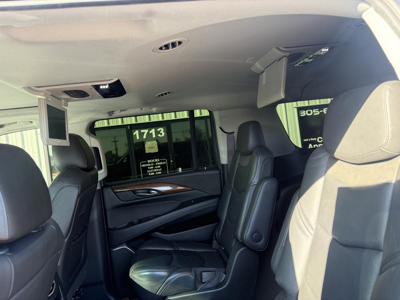 Cadillac Escalade ESV 4WD 4dr Premium Luxury 2017