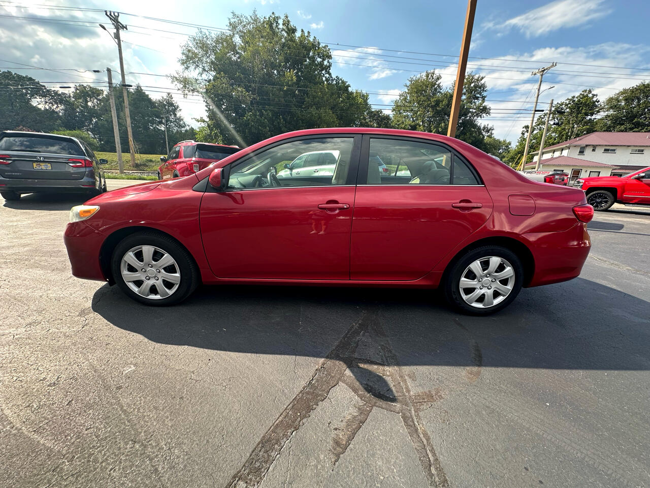 Toyota Corolla 4dr Sdn Auto (Natl) 2013 Toyota Corolla 4dr Sdn Auto (Natl) 2013