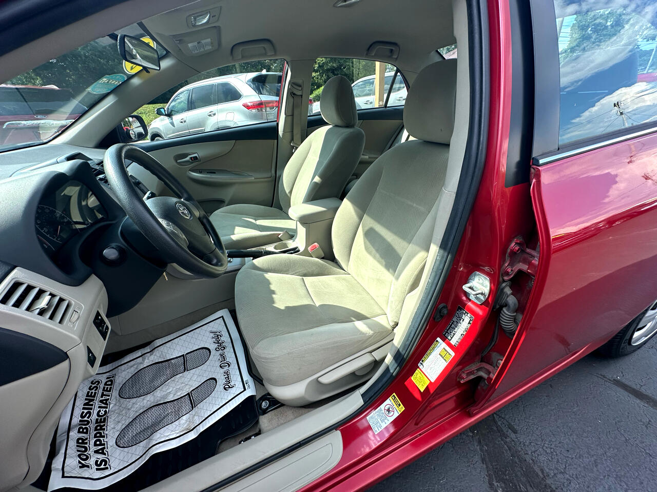 Toyota Corolla 4dr Sdn Auto (Natl) 2013 Toyota Corolla 4dr Sdn Auto (Natl) 2013