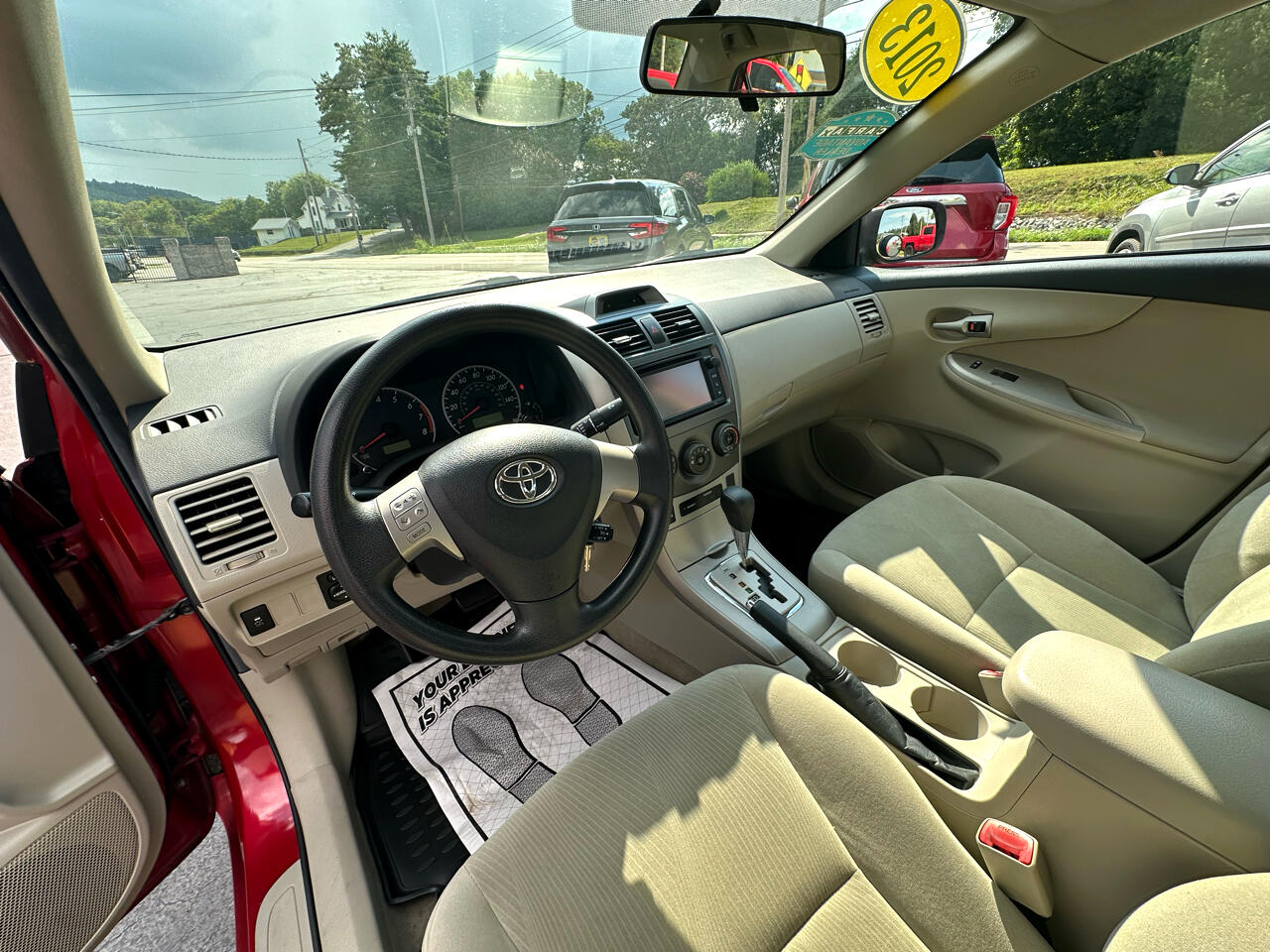 Toyota Corolla 4dr Sdn Auto (Natl) 2013 Toyota Corolla 4dr Sdn Auto (Natl) 2013