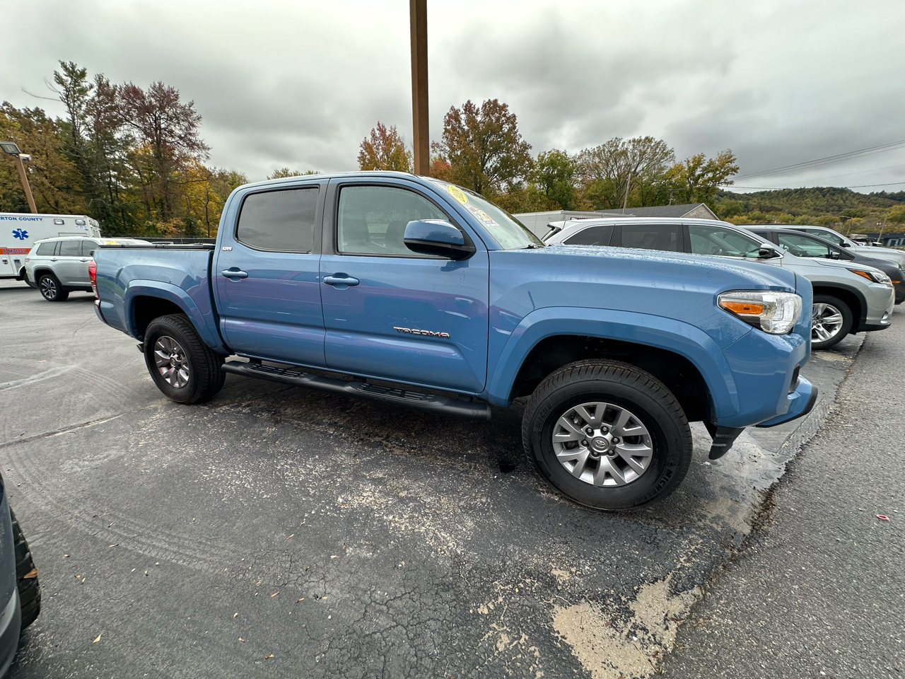 Toyota Tacoma SR5 Double Cab Long Bed V6 6AT 4WD 2019 Toyota Tacoma SR5 Double Cab Long Bed V6 6AT 4WD 2019