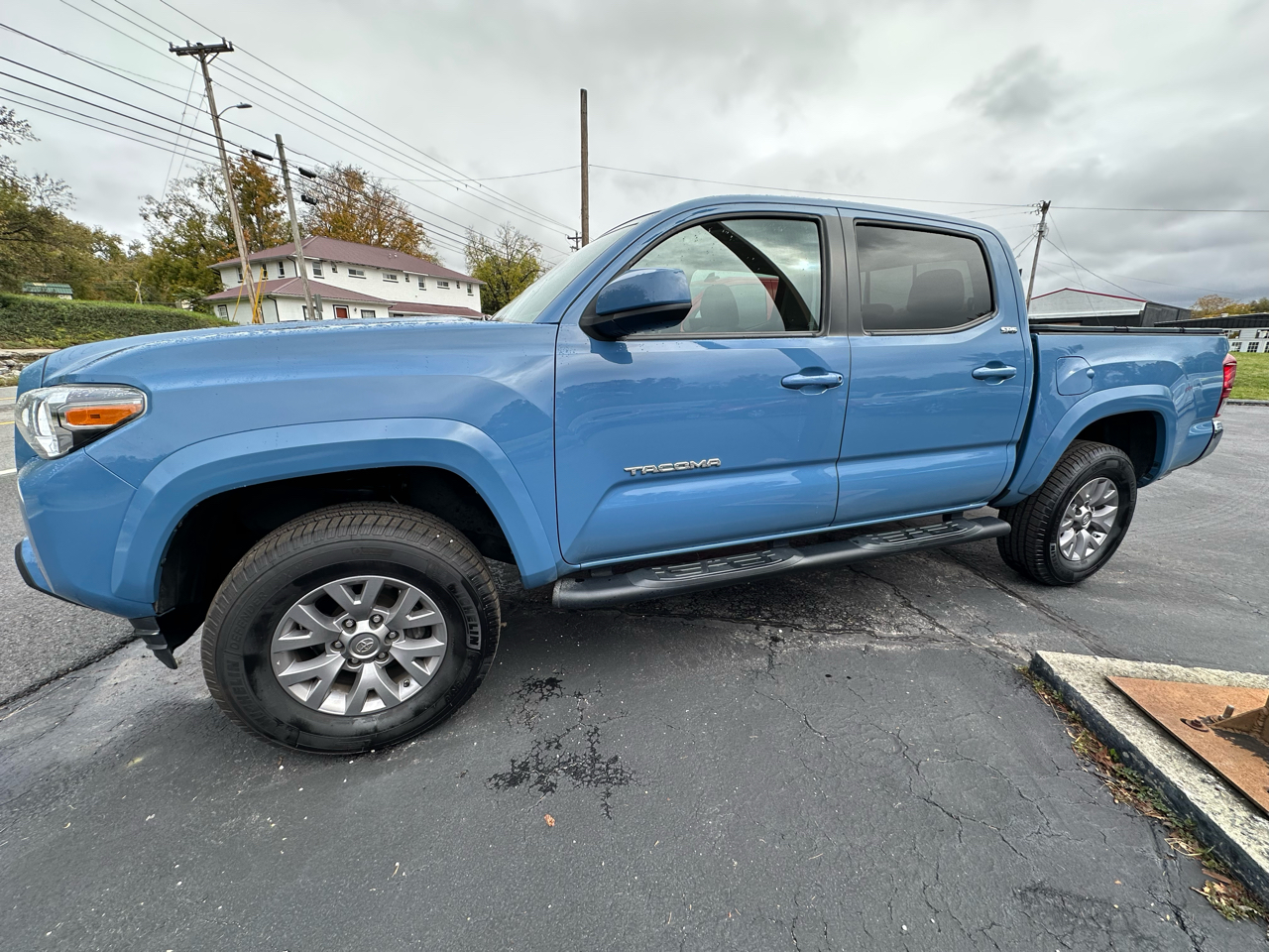 Toyota Tacoma SR5 Double Cab Long Bed V6 6AT 4WD 2019 Toyota Tacoma SR5 Double Cab Long Bed V6 6AT 4WD 2019