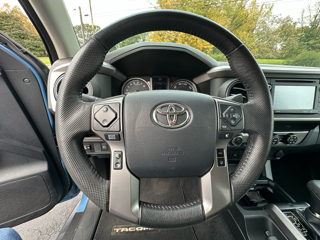 Toyota Tacoma SR5 Double Cab Long Bed V6 6AT 4WD 2019 Toyota Tacoma SR5 Double Cab Long Bed V6 6AT 4WD 2019