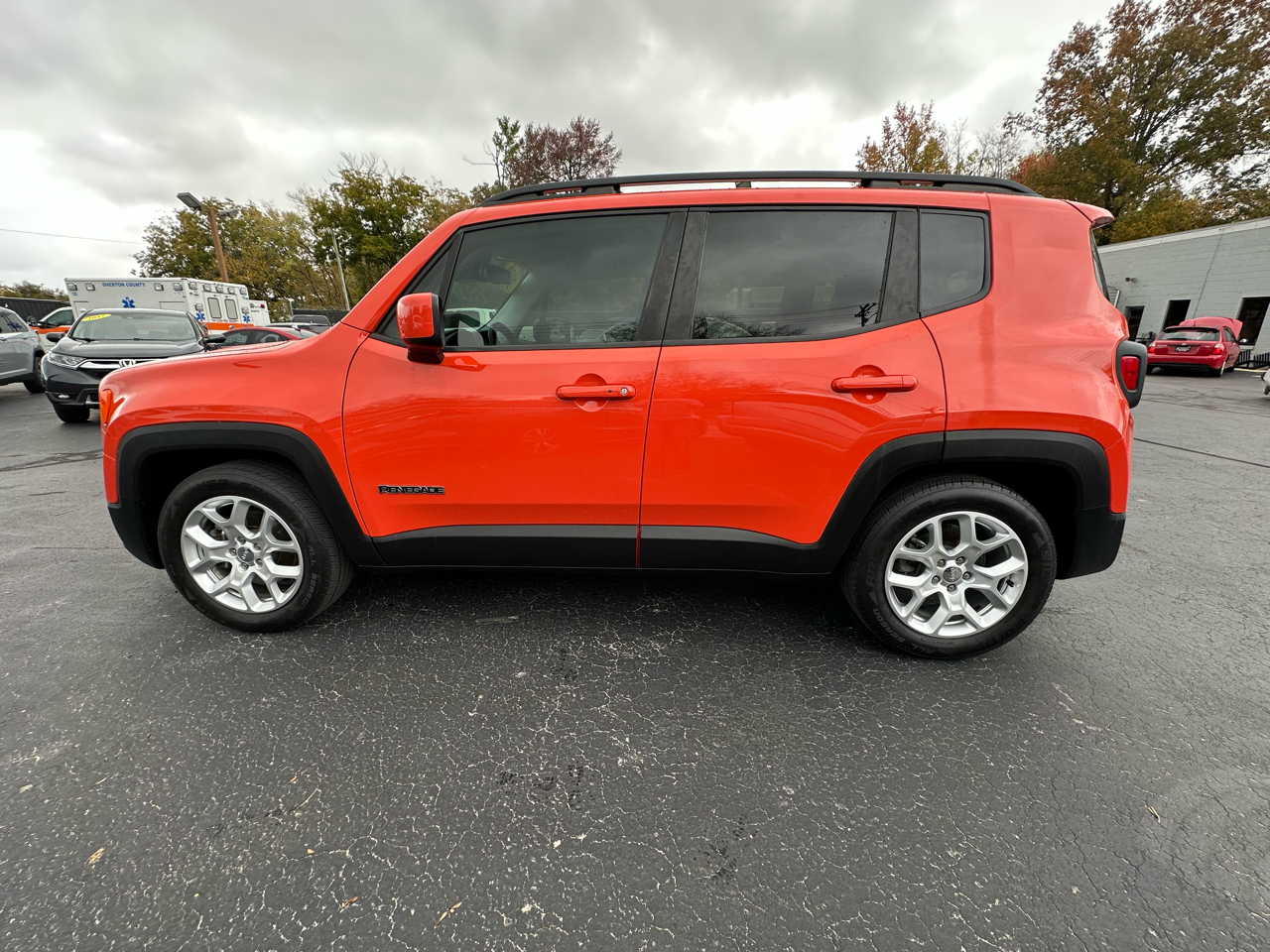 Jeep Renegade Latitude FWD 2016 Jeep Renegade Latitude FWD 2016