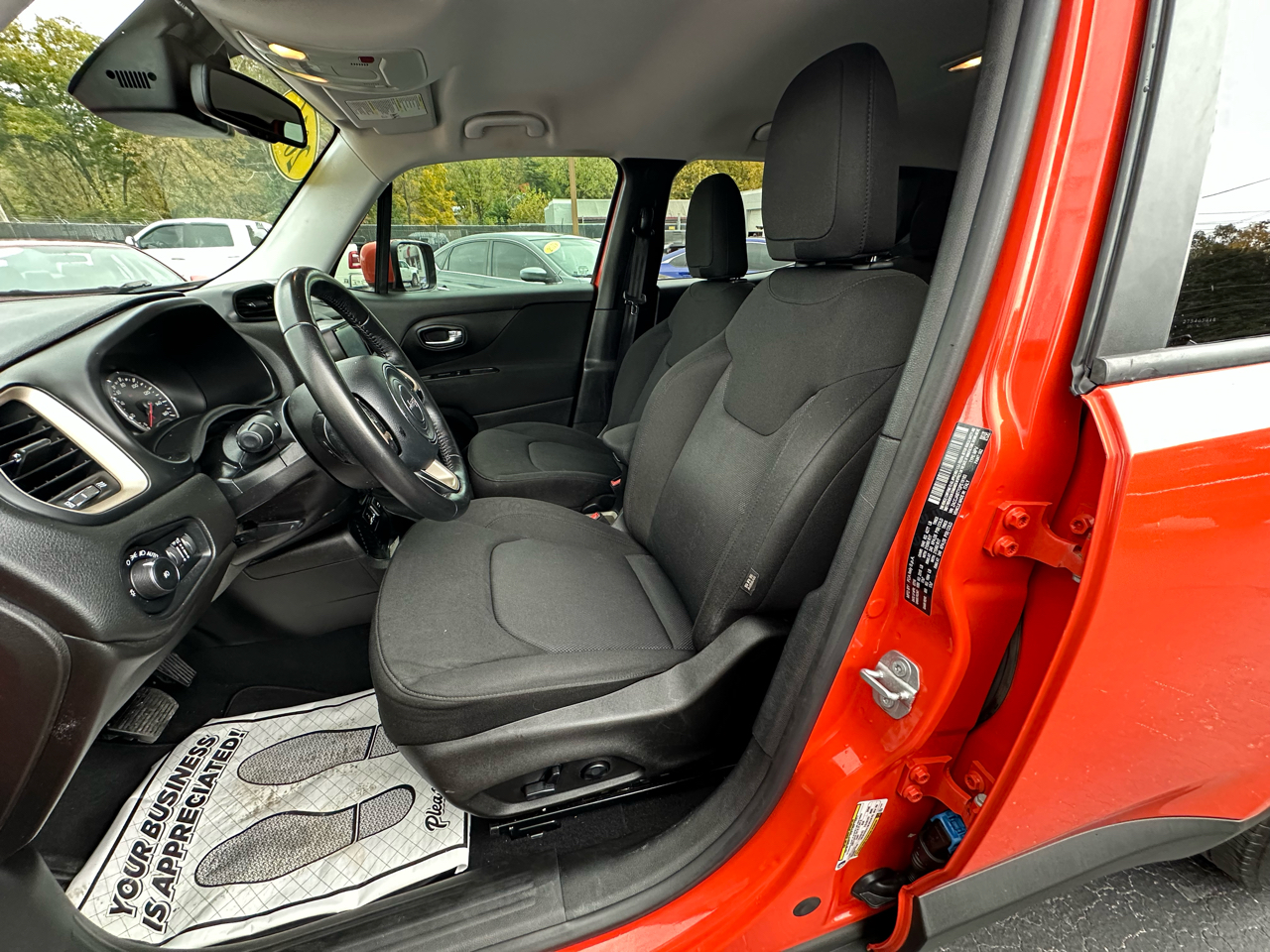 Jeep Renegade Latitude FWD 2016 Jeep Renegade Latitude FWD 2016