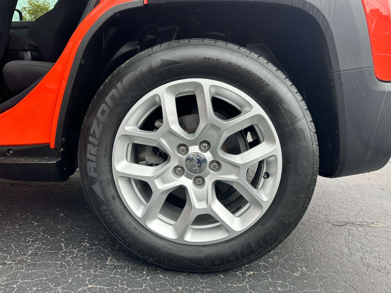 Jeep Renegade Latitude FWD 2016 Jeep Renegade Latitude FWD 2016