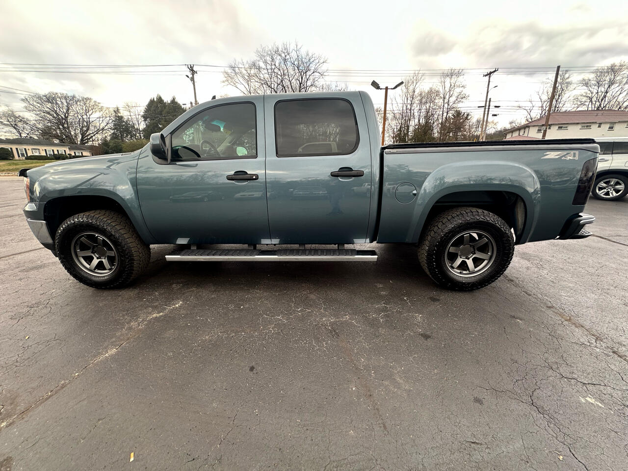 GMC Sierra 1500 SLE Crew Cab 4WD 2012