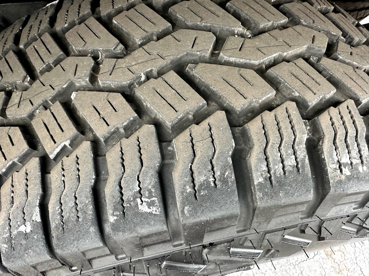 GMC Sierra 1500 SLE Crew Cab 4WD 2012