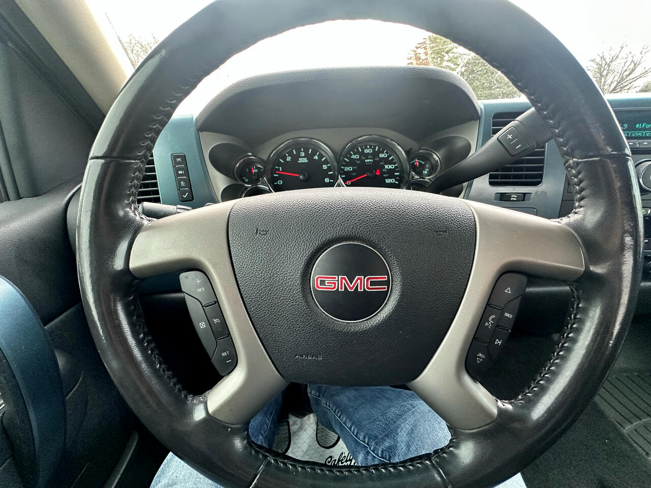 GMC Sierra 1500 SLE Crew Cab 4WD 2012