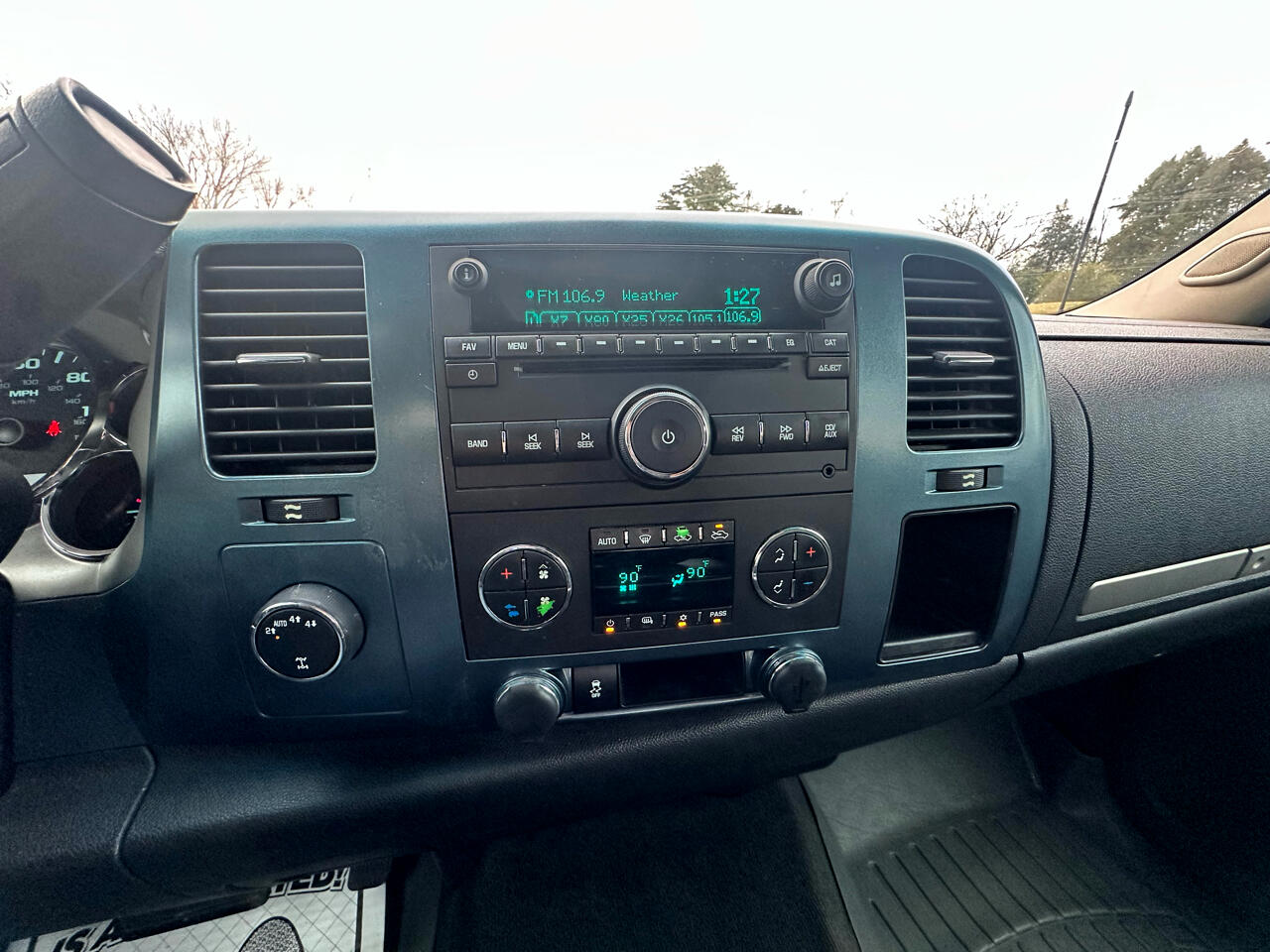 GMC Sierra 1500 SLE Crew Cab 4WD 2012