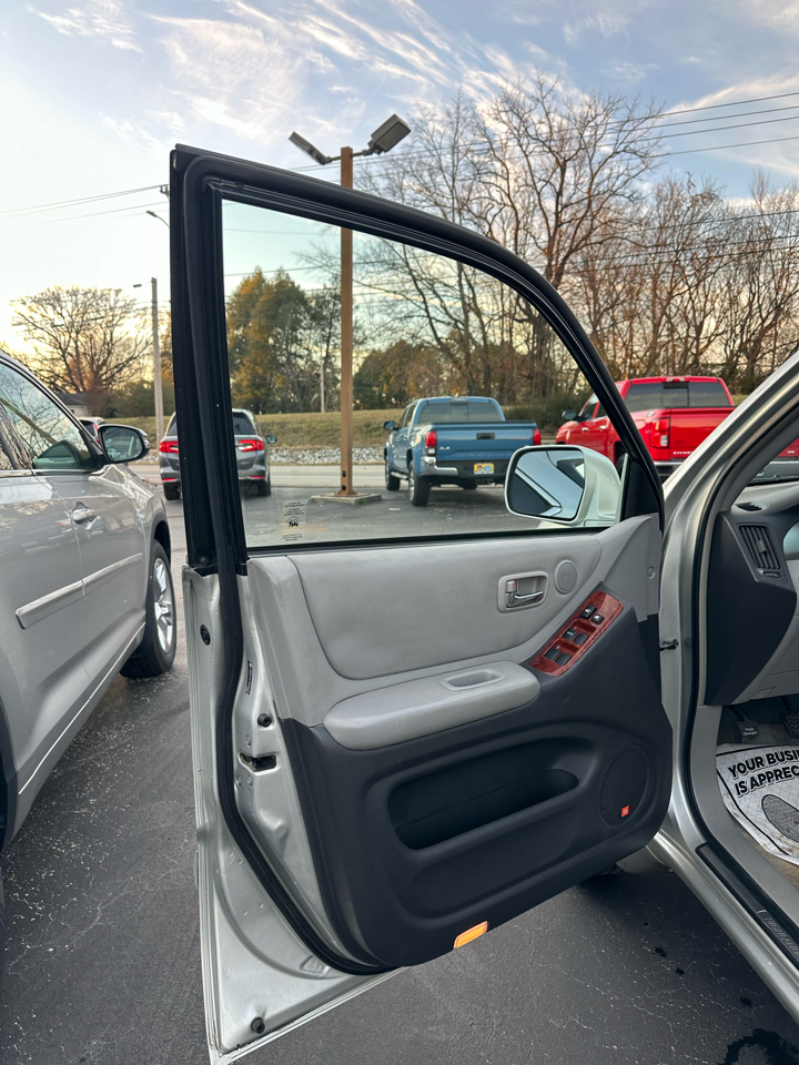 Toyota Highlander V6 4WD 2004