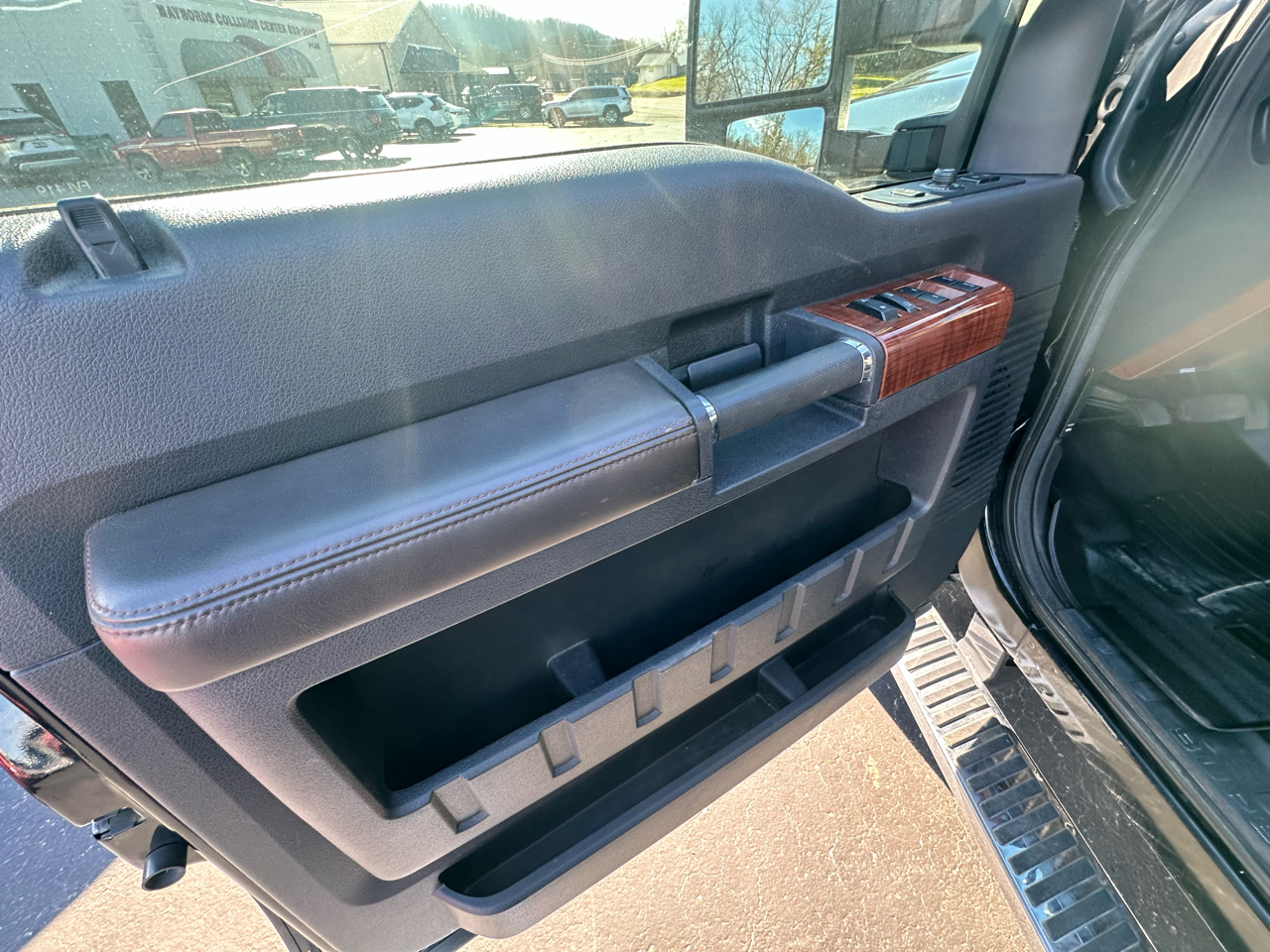 Ford F-350 SD King Ranch Crew Cab Long Bed 4WD 2016