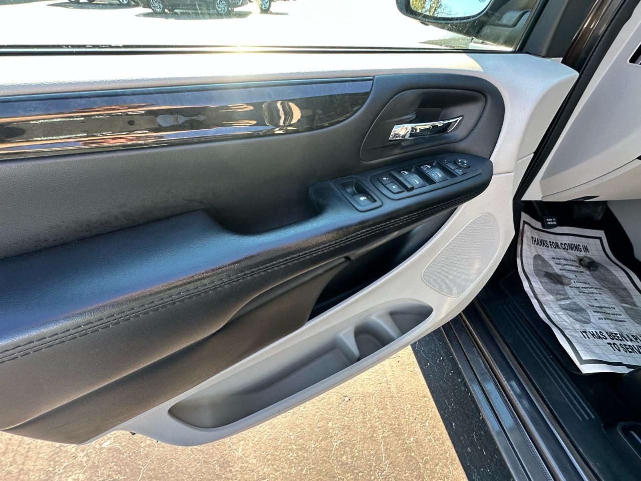 Dodge Grand Caravan SE 2017