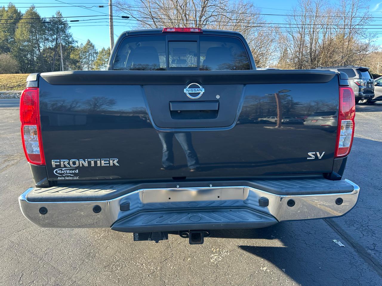 Nissan Frontier S Crew Cab 5AT 2WD 2014
