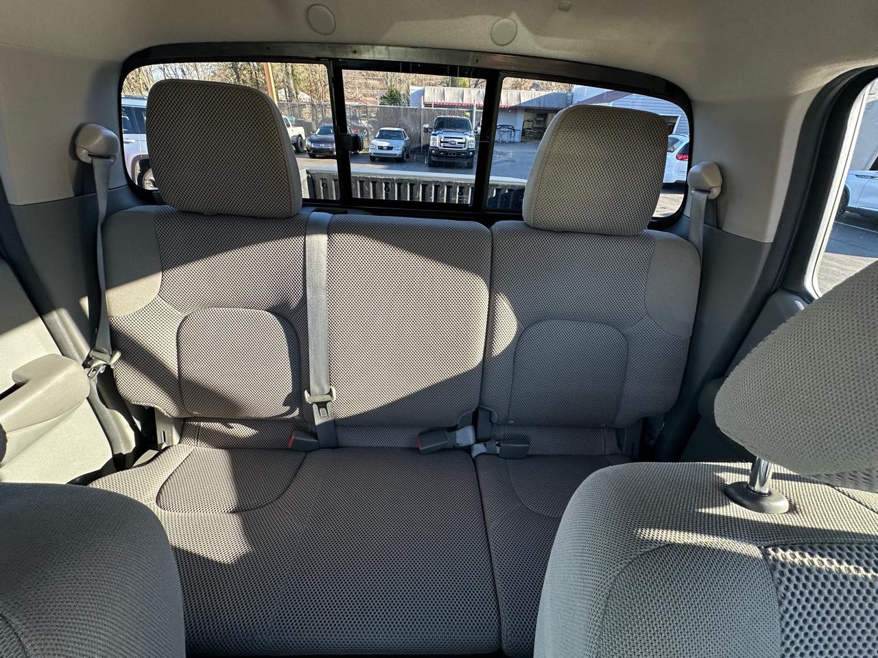 Nissan Frontier S Crew Cab 5AT 2WD 2014