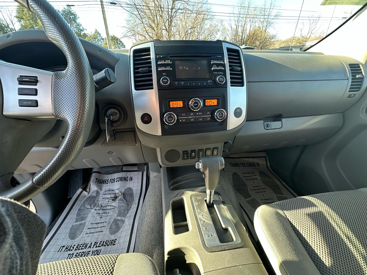 Nissan Frontier S Crew Cab 5AT 2WD 2014