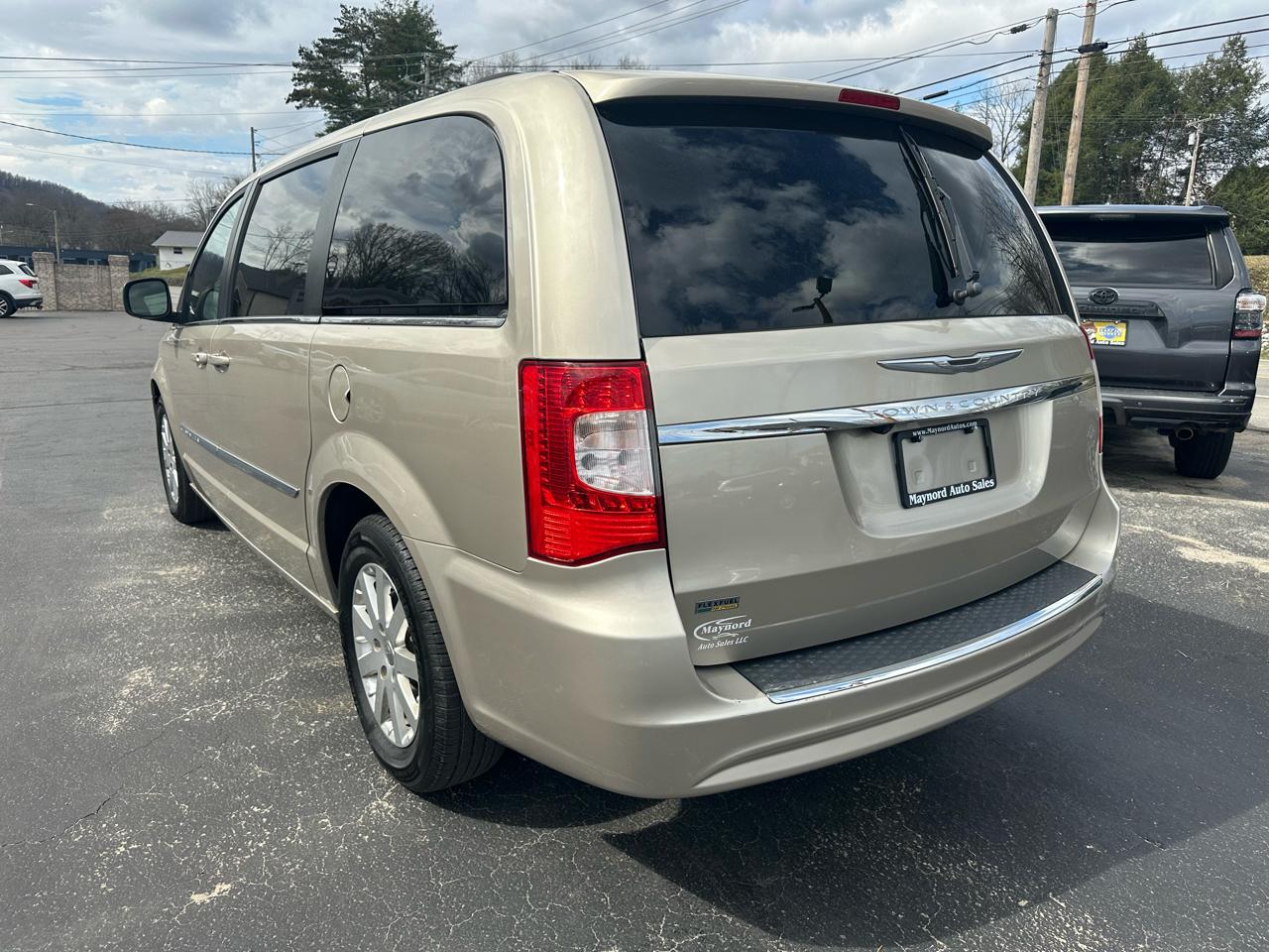 Chrysler Town & Country Touring 2016
