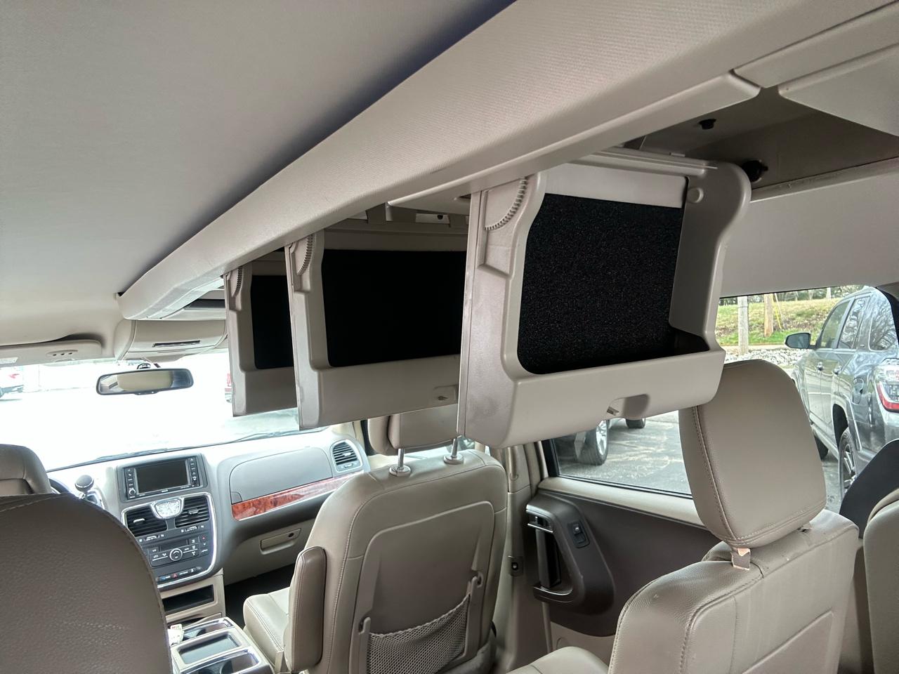 Chrysler Town & Country Touring 2016