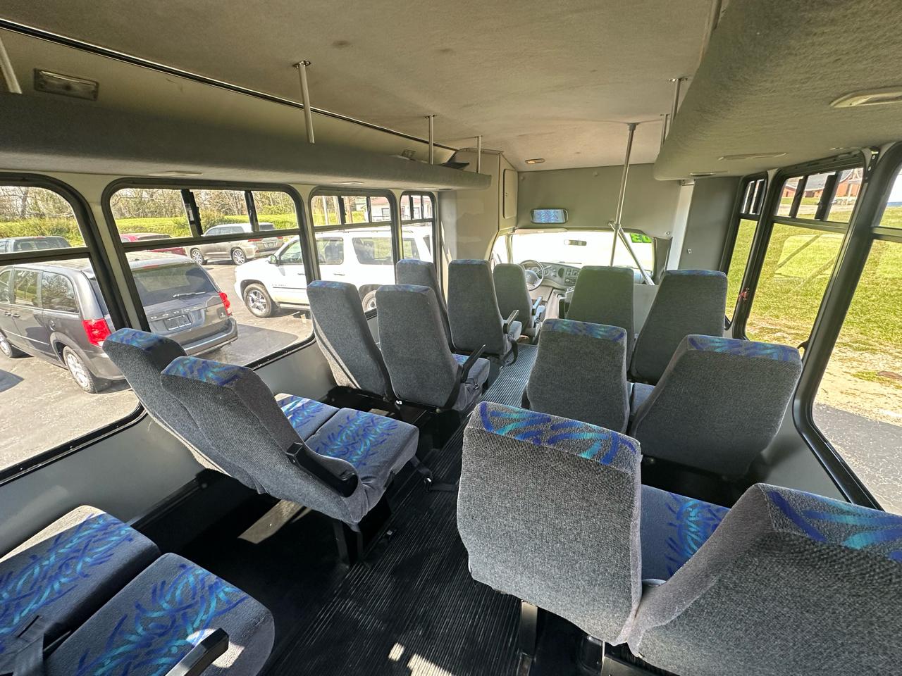 Ford Econoline E-350 Super Duty 2003