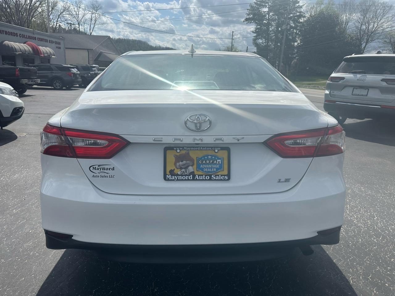 Toyota Camry XLE 2019
