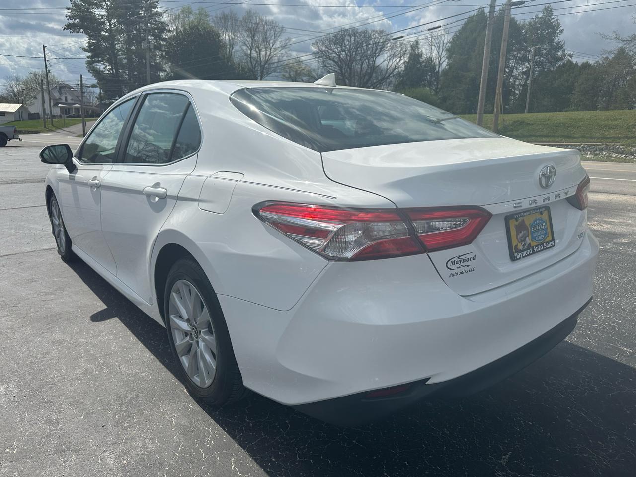 Toyota Camry XLE 2019