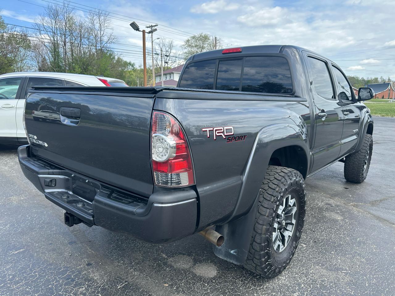 Toyota Tacoma Double Cab V6 4WD 2013