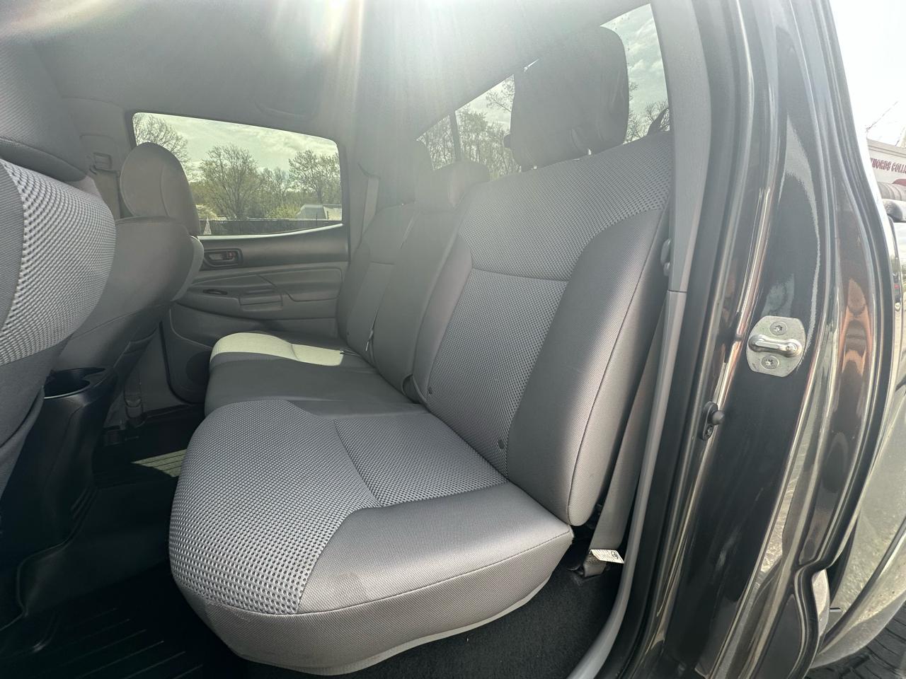 Toyota Tacoma Double Cab V6 4WD 2013