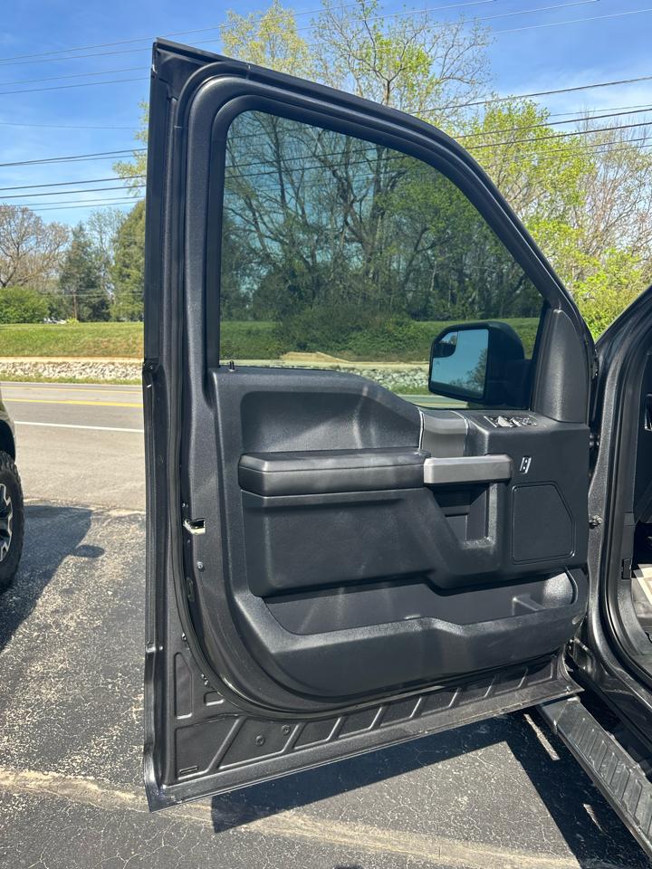 Ford F-150 Lariat SuperCrew 6.5-ft. Bed 4WD 2017