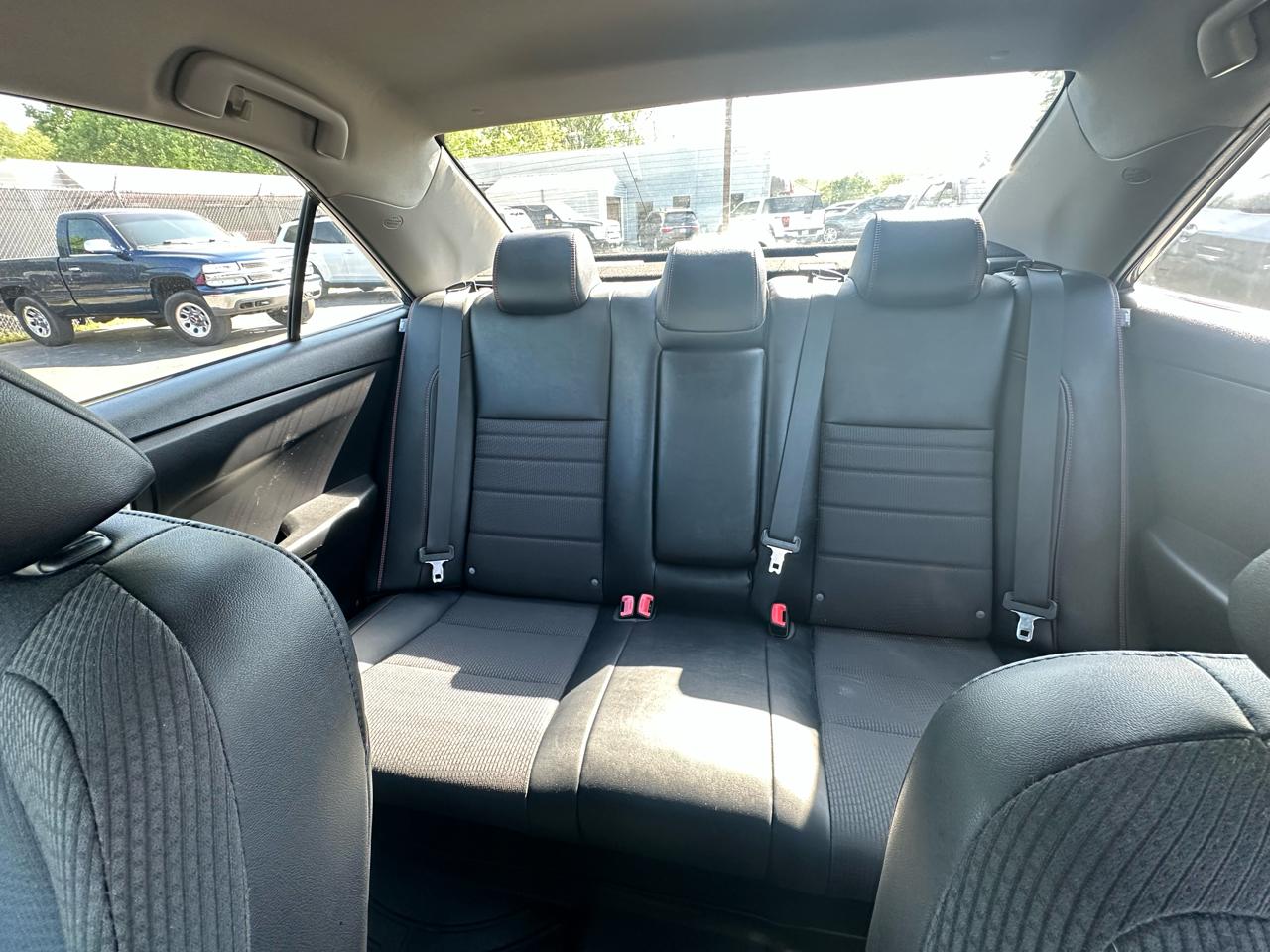 Toyota Camry SE 2017