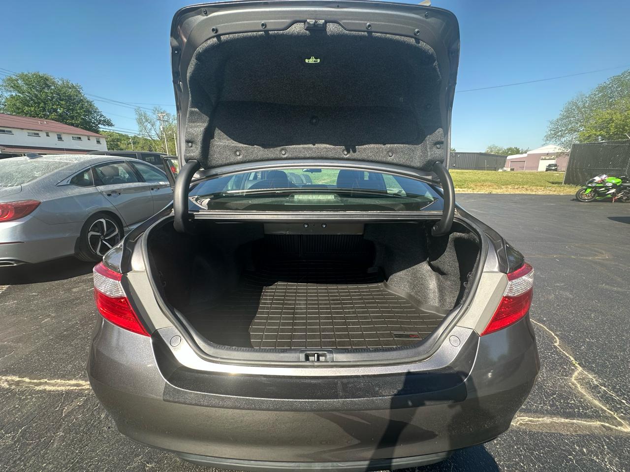 Toyota Camry SE 2017