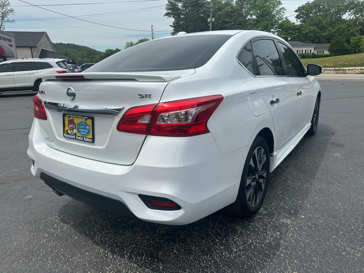 Nissan Sentra S 6MT 2017