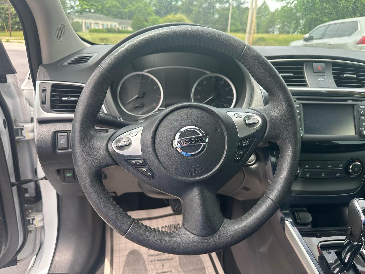 Nissan Sentra S 6MT 2017