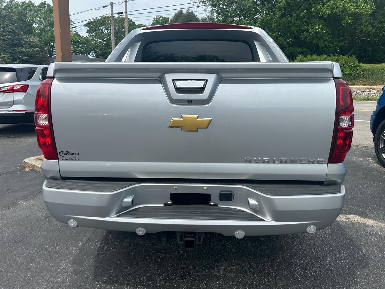 Chevrolet Avalanche LTZ 4WD 2013