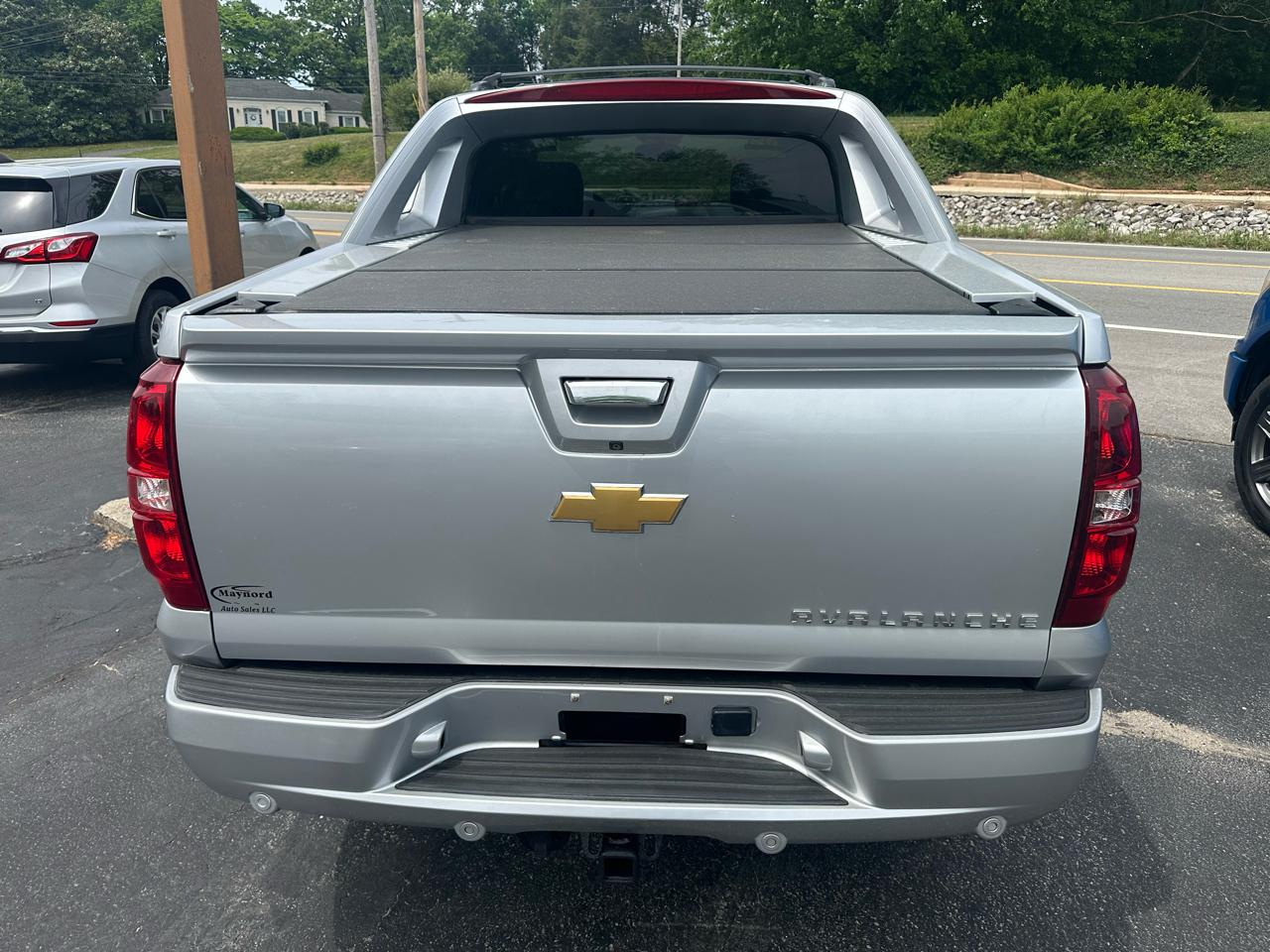 Chevrolet Avalanche LTZ 4WD 2013