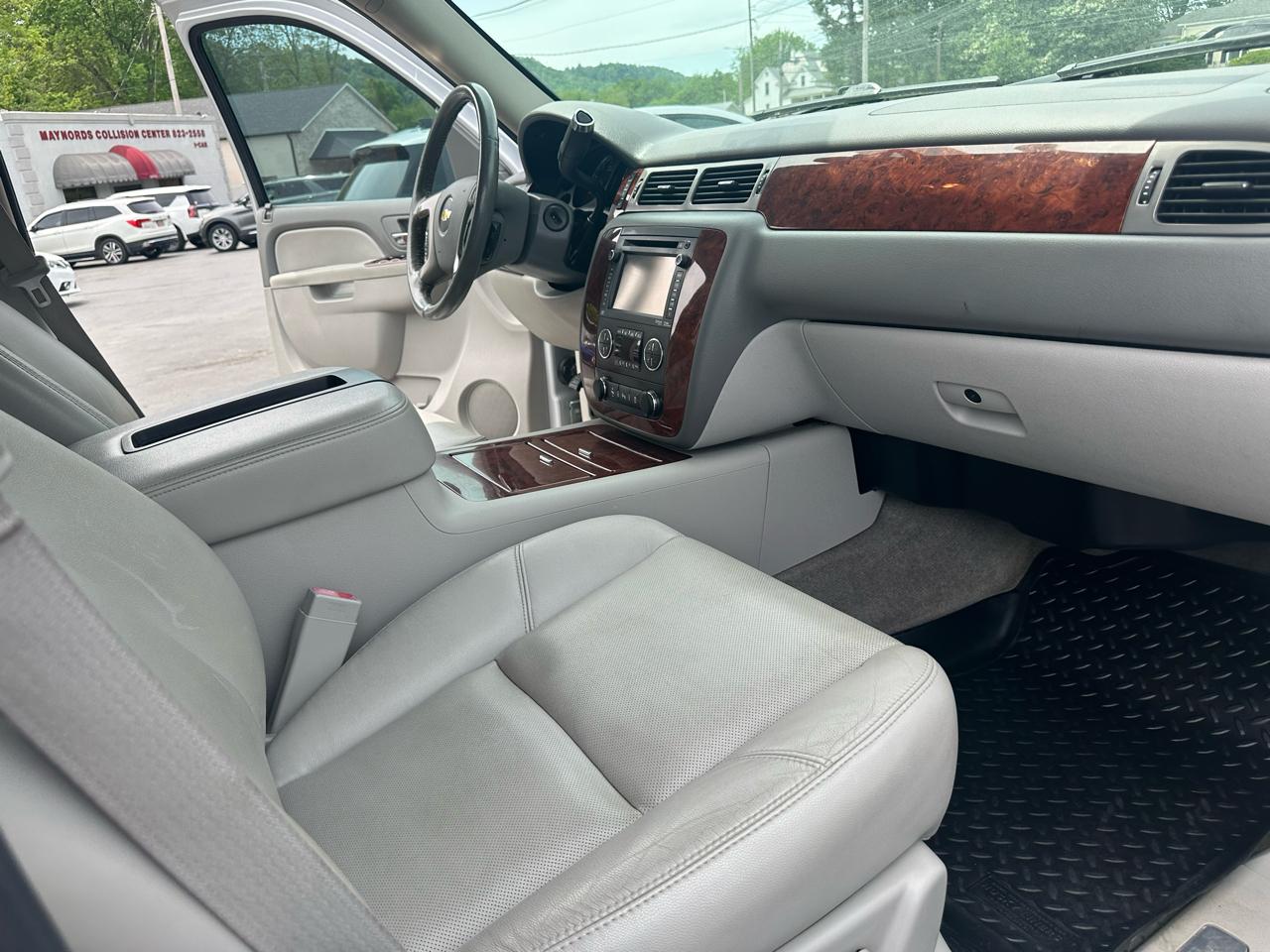 Chevrolet Avalanche LTZ 4WD 2013