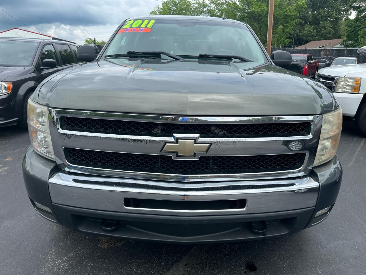 Chevrolet Silverado 1500 LT Crew Cab 4WD 2011