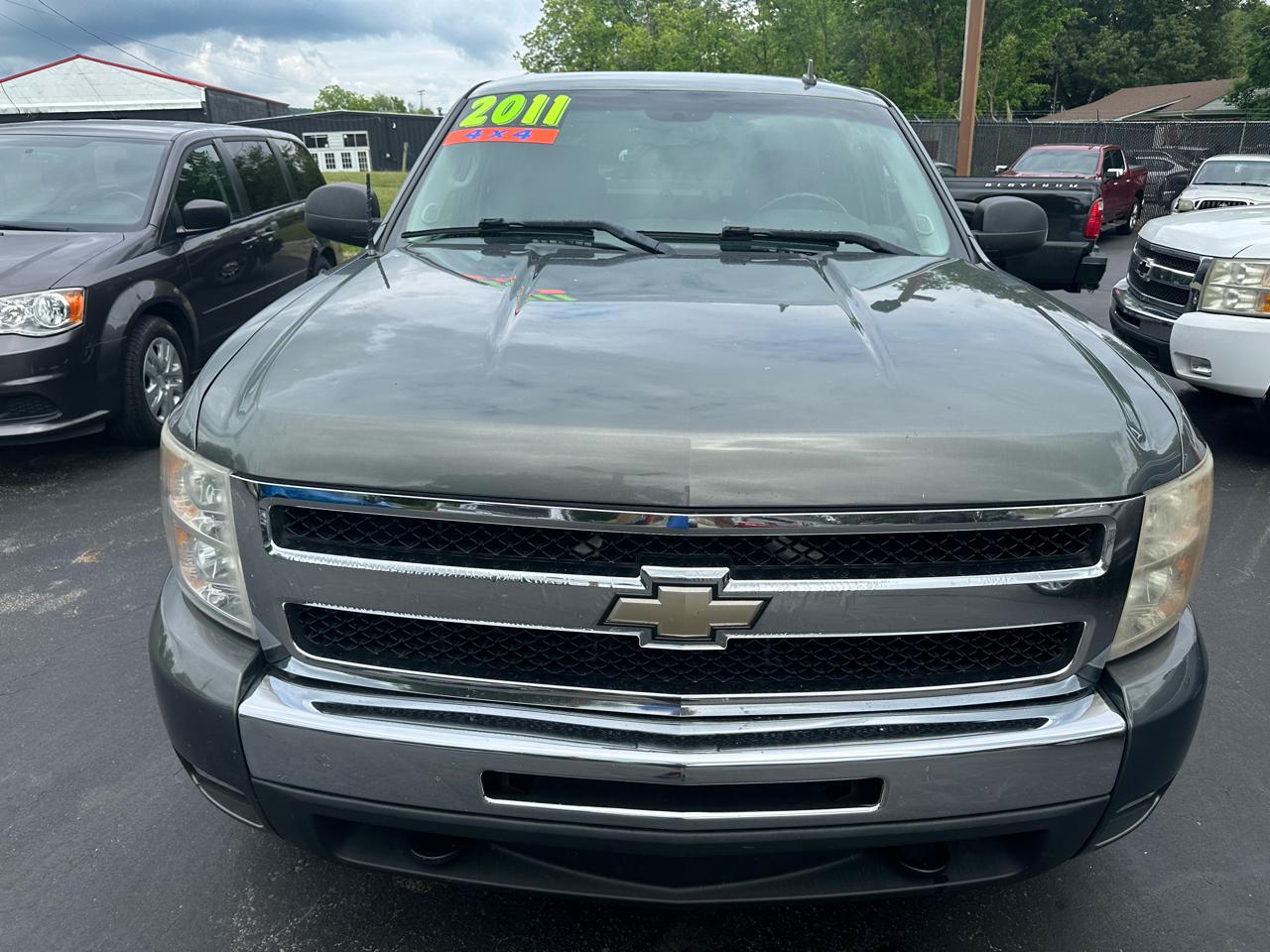 Chevrolet Silverado 1500 LT Crew Cab 4WD 2011