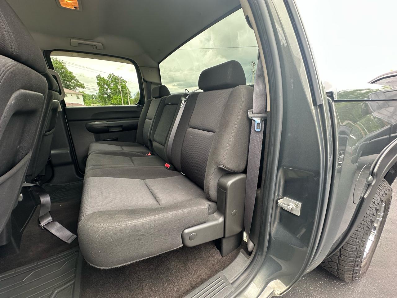 Chevrolet Silverado 1500 LT Crew Cab 4WD 2011