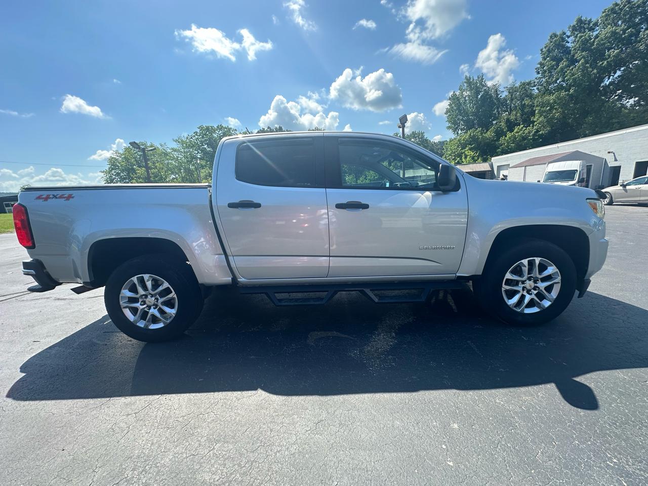 Chevrolet Colorado Work Truck Crew Cab 4WD Short Box 2017