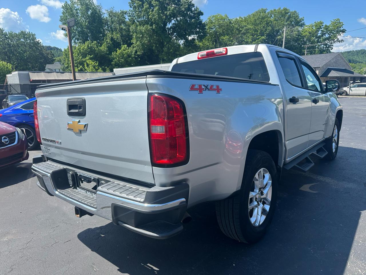 Chevrolet Colorado Work Truck Crew Cab 4WD Short Box 2017