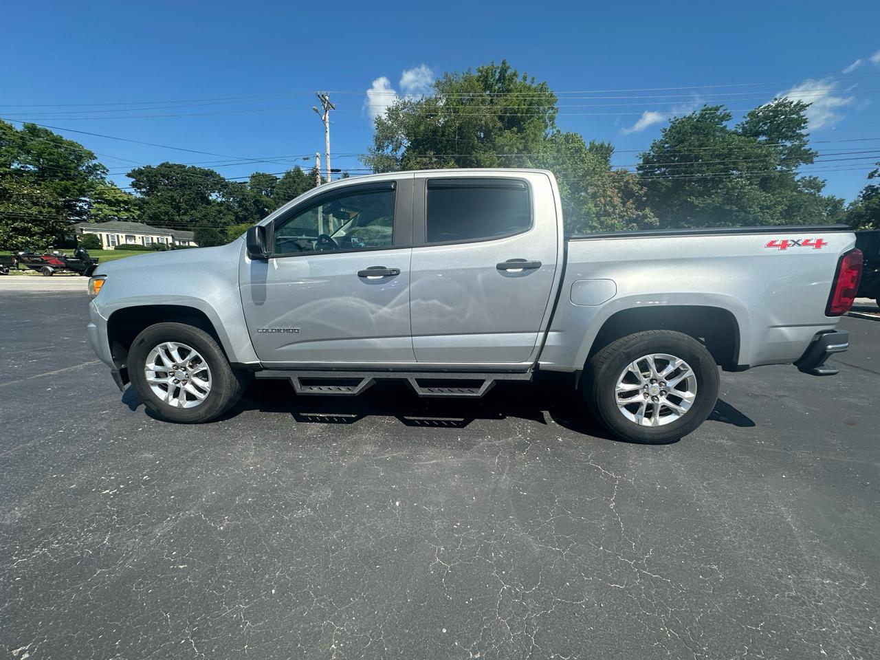 Chevrolet Colorado Work Truck Crew Cab 4WD Short Box 2017