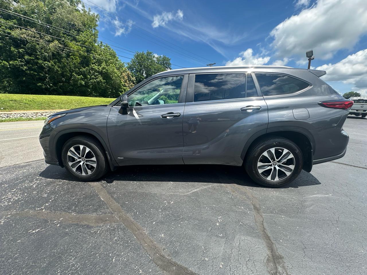 Toyota Highlander Hybrid Others 2023