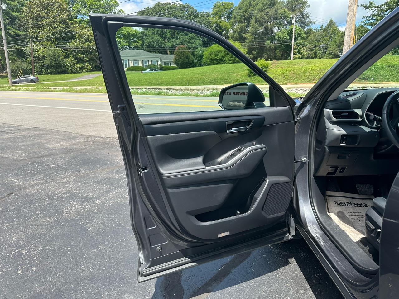 Toyota Highlander Hybrid Others 2023