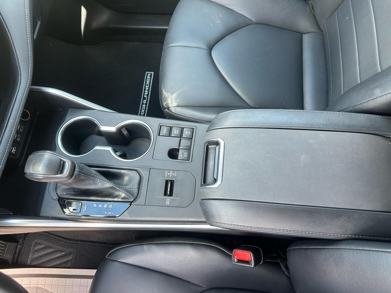 Toyota Highlander Hybrid Others 2023