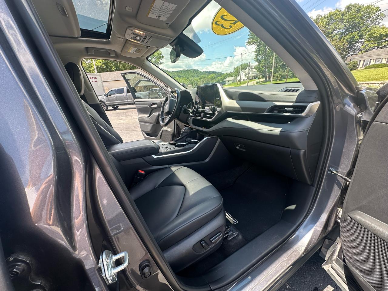 Toyota Highlander Hybrid Others 2023
