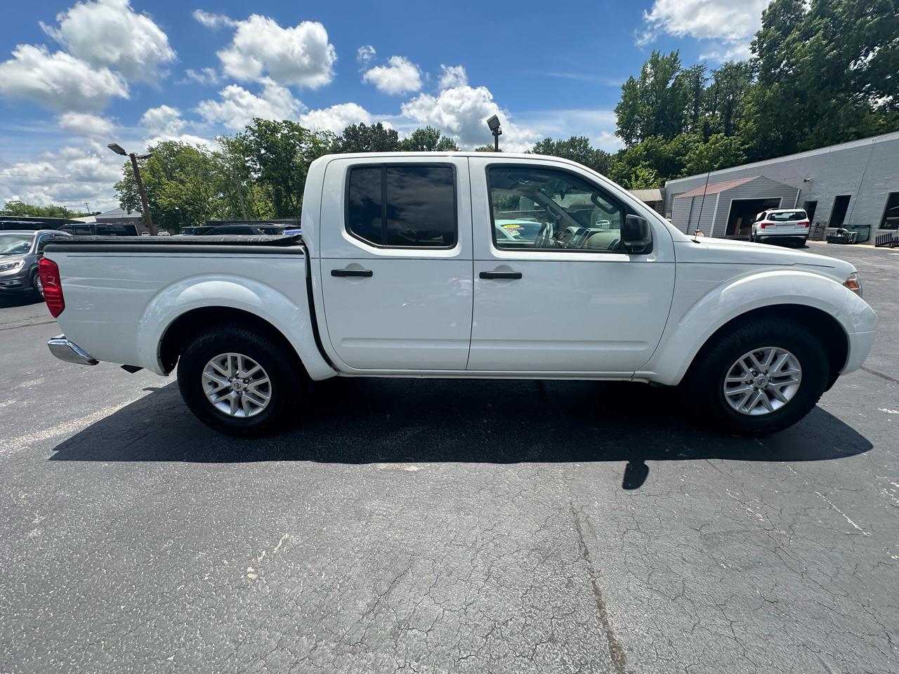 Nissan Frontier S Crew Cab 5AT 2WD 2014