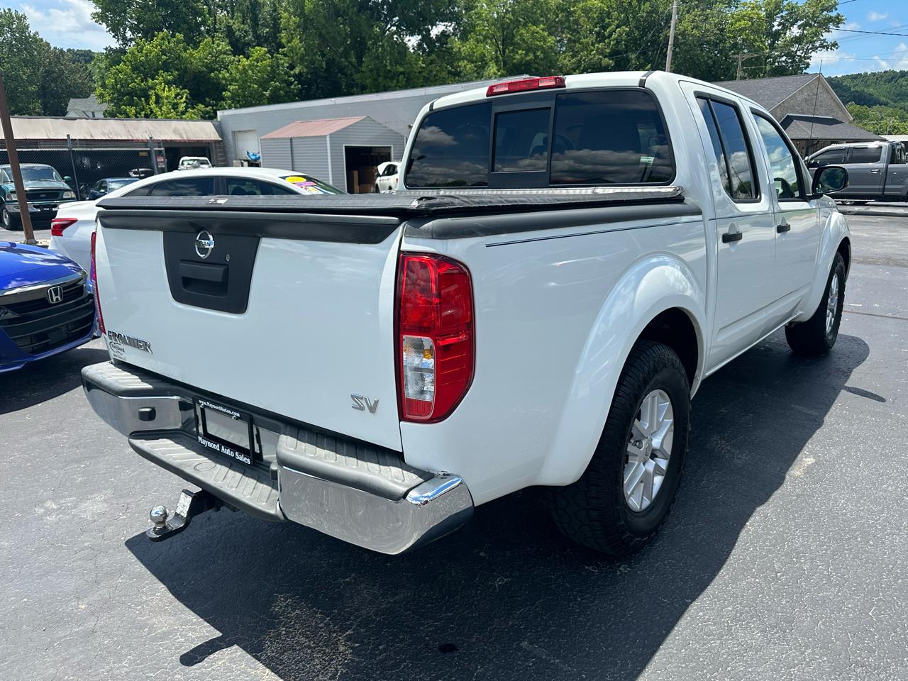 Nissan Frontier S Crew Cab 5AT 2WD 2014