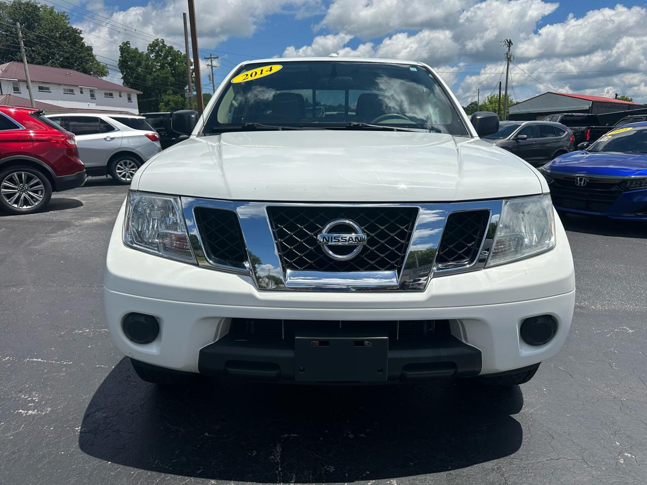Nissan Frontier S Crew Cab 5AT 2WD 2014