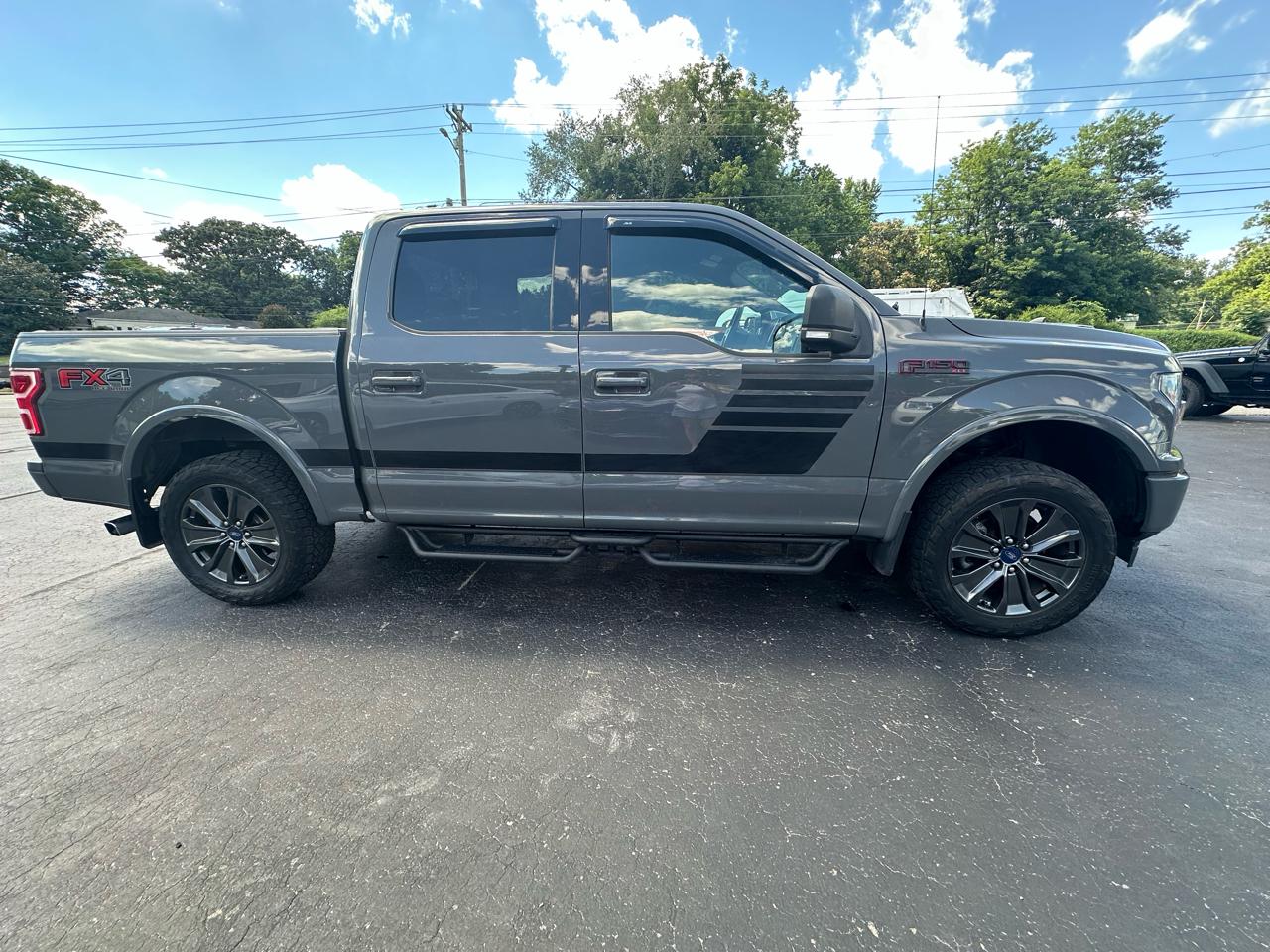 Ford F-150 XLT SuperCrew 5.5-ft. Bed 4WD 2018