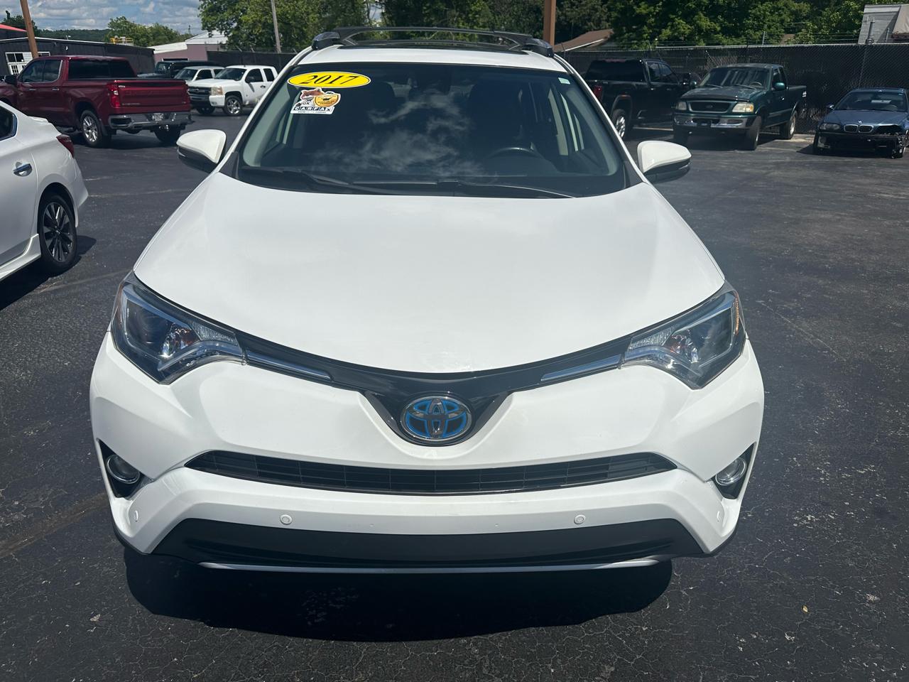 Toyota RAV4 Hybrid XLE 2017